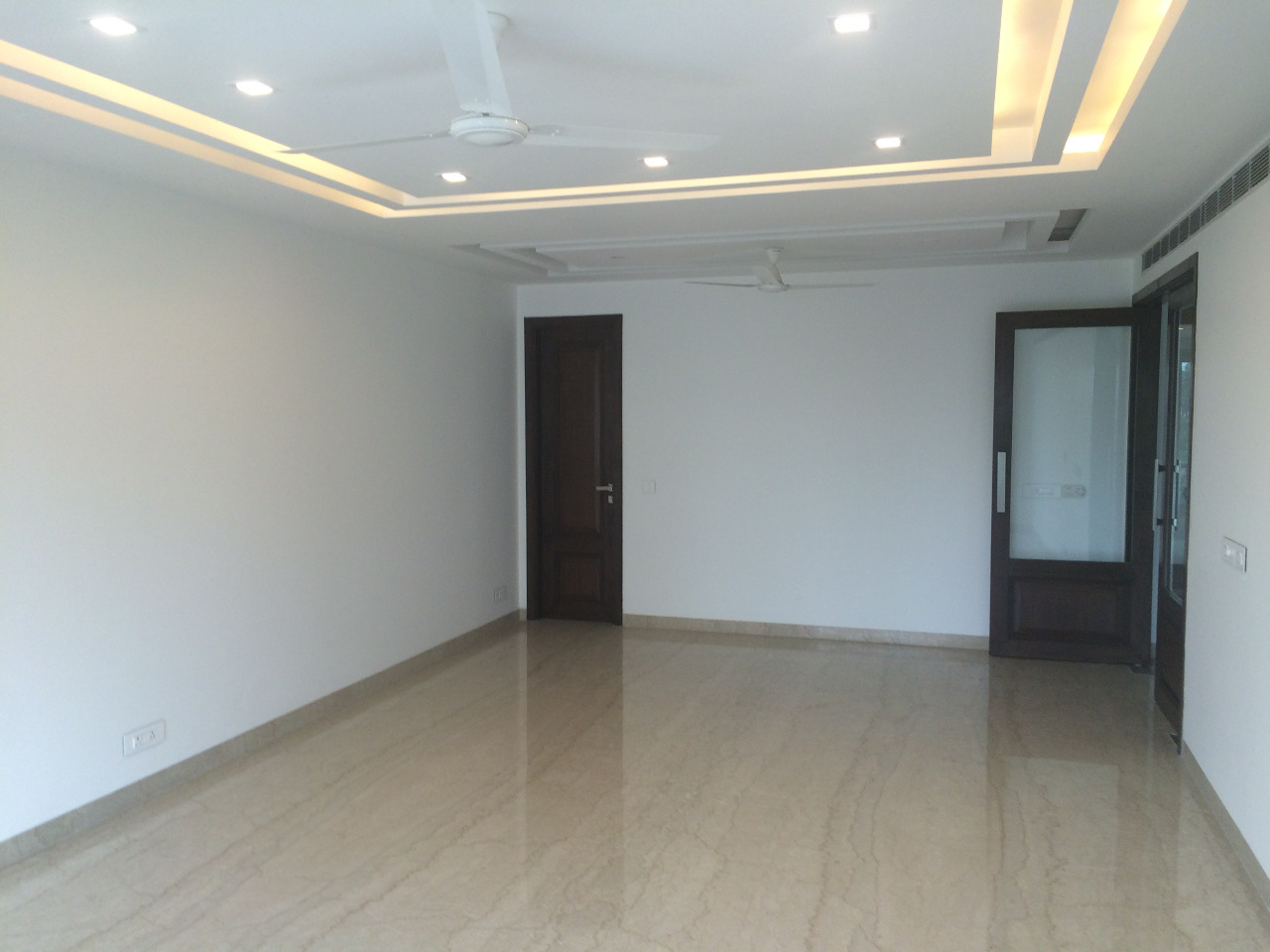 4bhk Builder floor For RENT